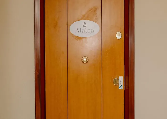Alatea Porta Nuova 20 בית הארחה 3*